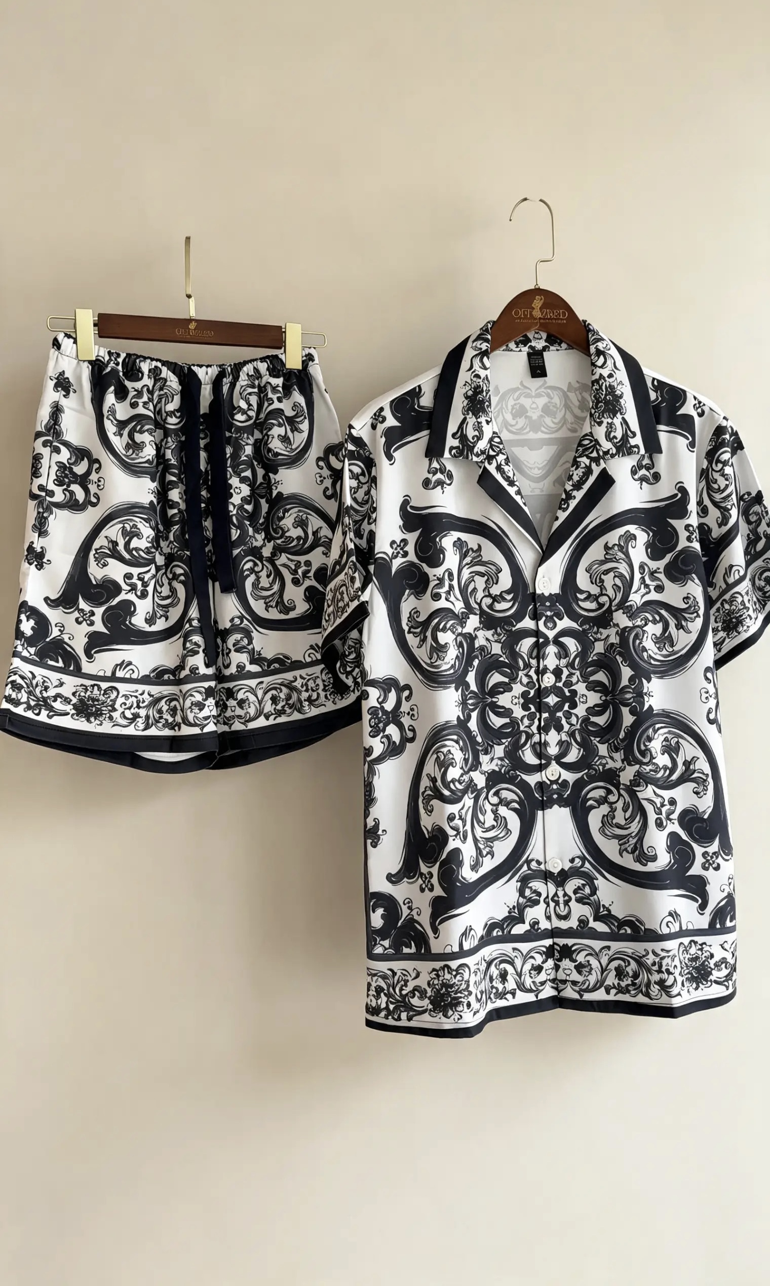 BLACK & WHITE 2PCS LOUNGE SET